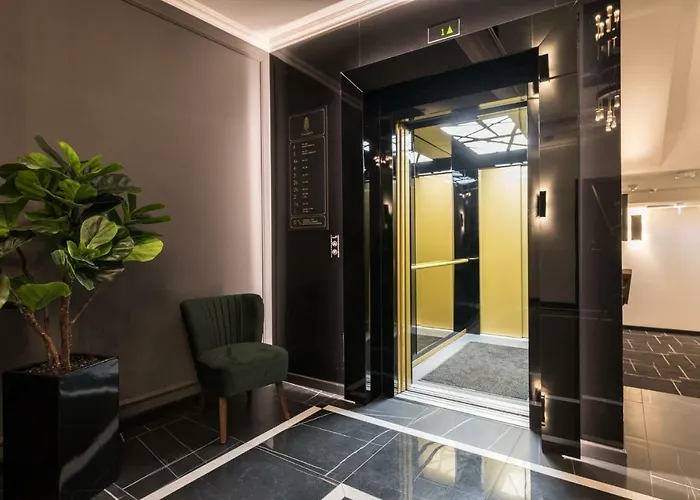 アパート Terrace Avangard - Large Private Roof Terrace